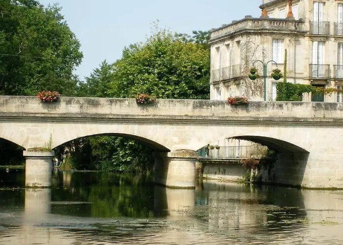 Apartment 7 -logis Carmes 1km Cure Jonzac